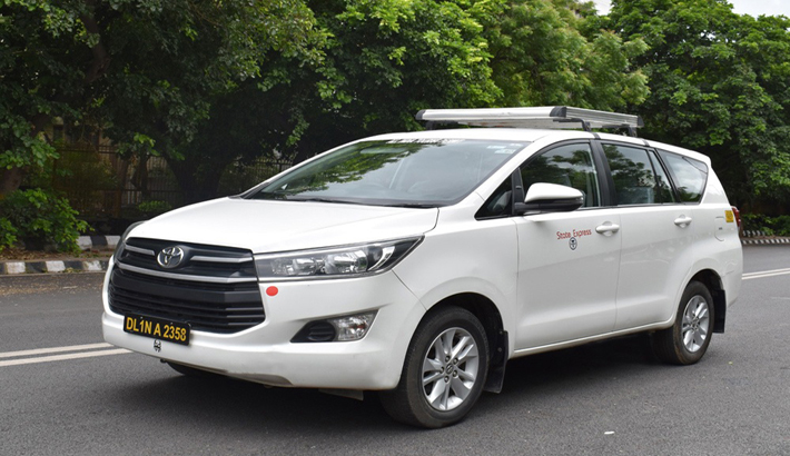 toyota crysta rental